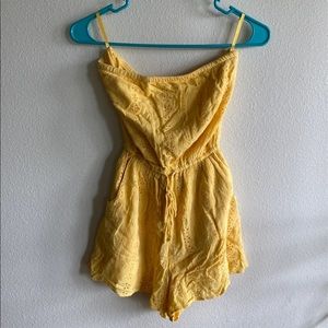 ❌SOLD❌HOLLISTER STRAPLESS ROMPER